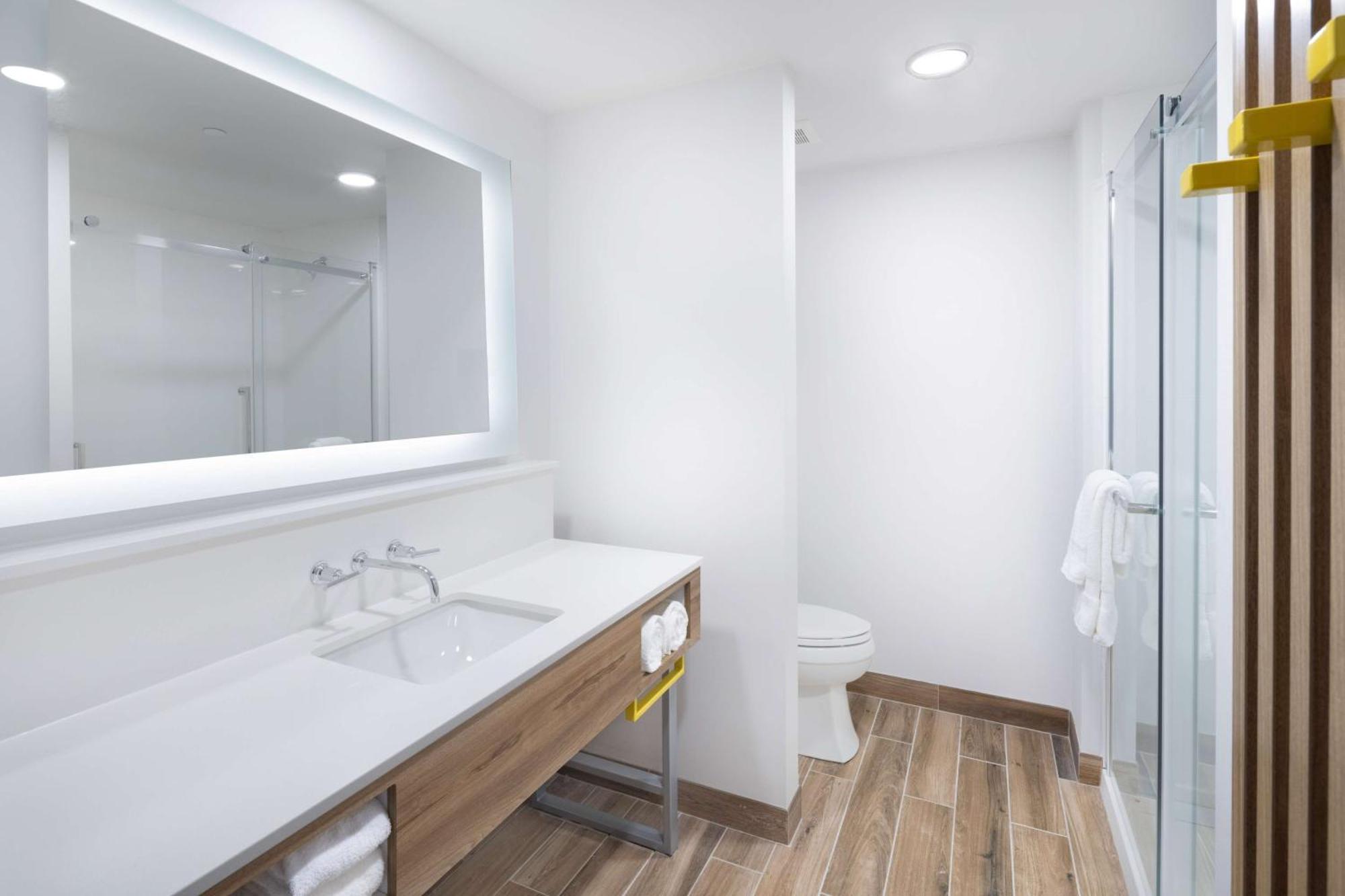 Hampton Inn By Hilton Verona At Turning Stone Exterior photo